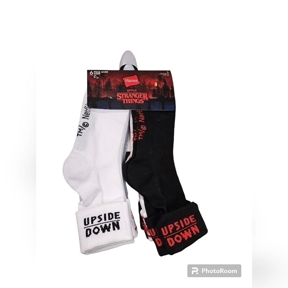 NWT Stranger Things 6 pack hanes fold over socks.  Grey/black/white Large.